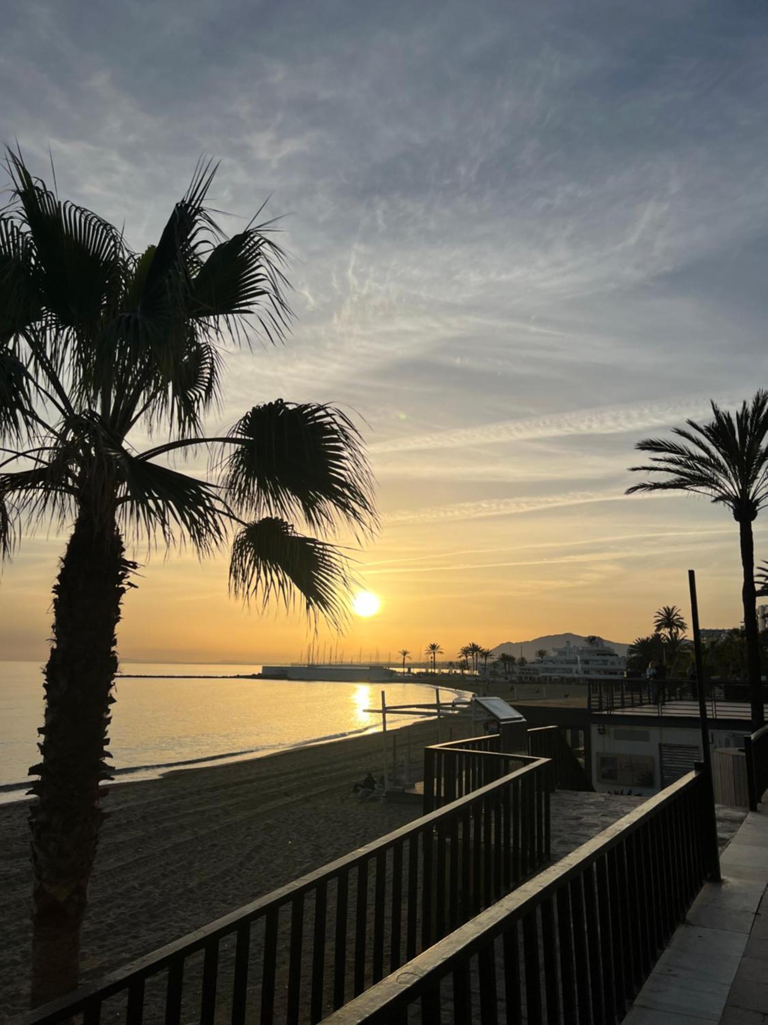 Escuela Village Marbella Eksteriør billede