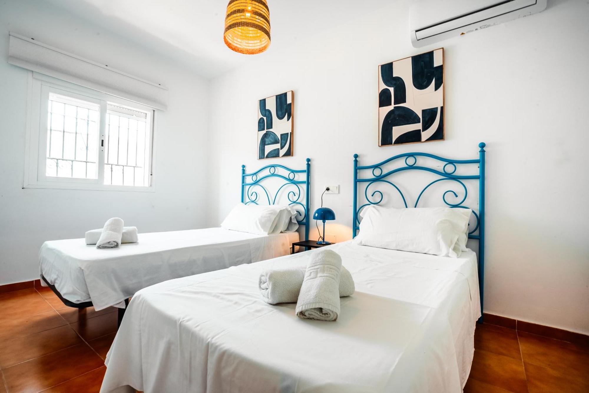 Escuela Village Marbella Eksteriør billede